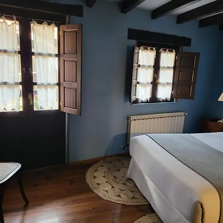 Reserva Πανδοχείο Barcena Mayor